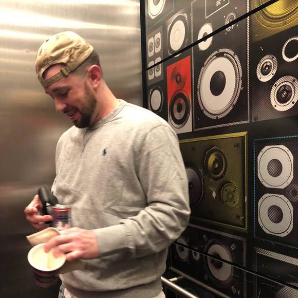 Profile Picture of Daniel Crommett (@dannyboi5200) on Poshmark