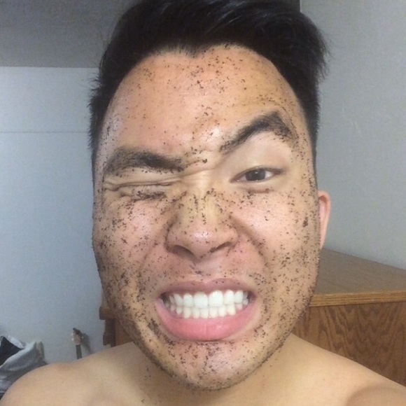Profile Picture of Aaron Mcelroy (@aaron_mcelroy) on Poshmark