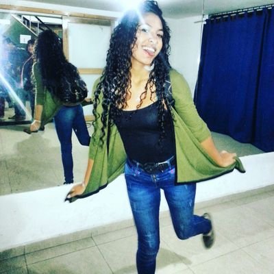 Profile Picture of DEAR (@CorinWIlliams) on Twitter