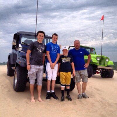 Profile Picture of Shad (@shadfish98) on Twitter