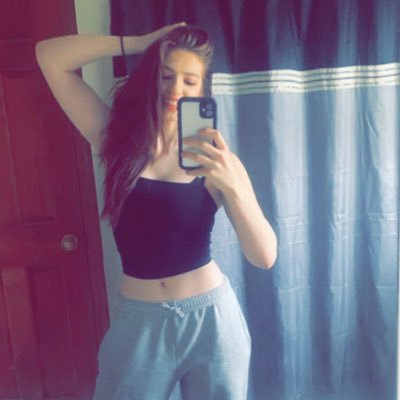 Profile Picture of Hannah Hays (@hannahmhays) on Twitter