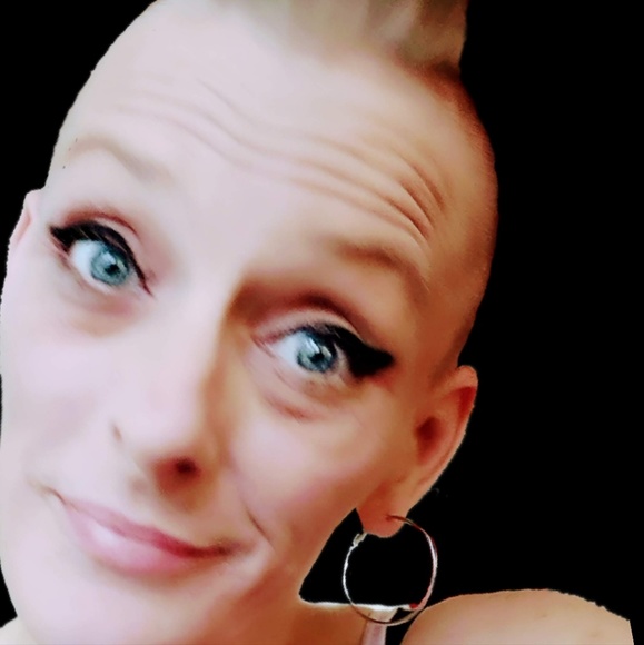 Profile Picture of Christine Parkerson (@thejunktrunklv) on Poshmark