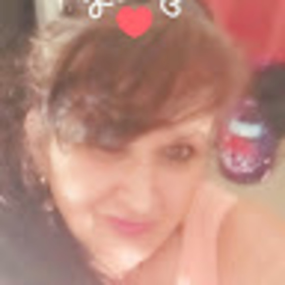 Profile Picture of Cindy Badillo-duran (@cindybduranjbd) on Poshmark
