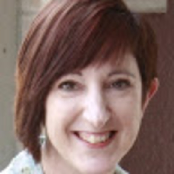 Profile Picture of Heidi Czerwiec (@hczerwiec) on Poshmark