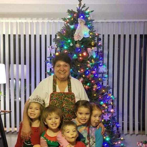 Anita brent Kadyk - Poshmark Profile Picture of Anita brent Kadyk (@memmory2913) on Poshmark