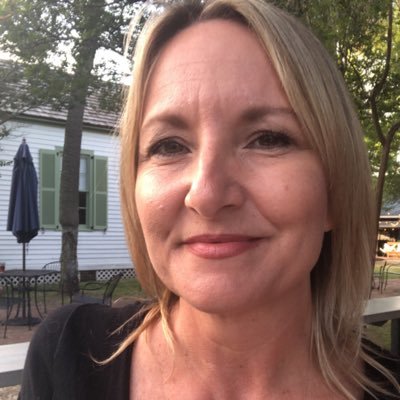 Profile Picture of Lisa Hagan (@LisaRClark1104) on Twitter