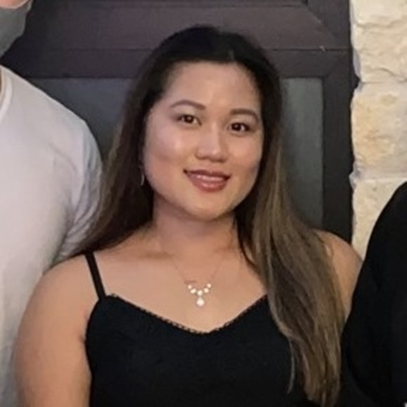 Profile Picture of Aneda Thinavongsy (@aneda124) on Poshmark