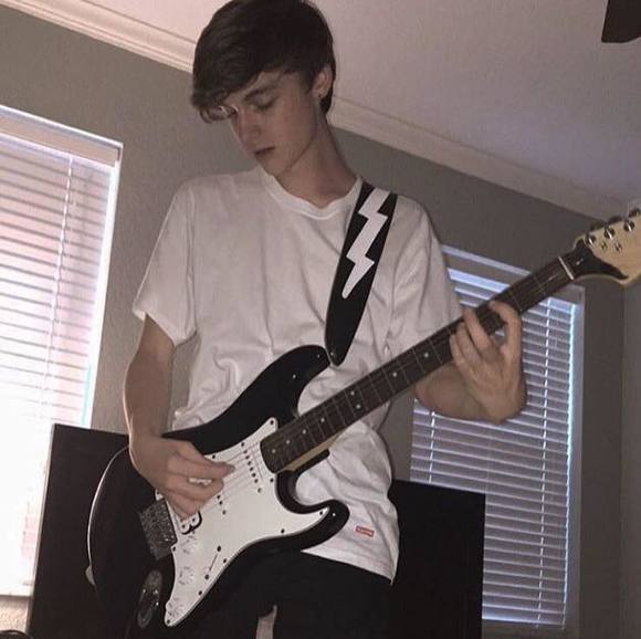 Profile Picture of Justin Marcaida (@justinmarcaida) on Poshmark