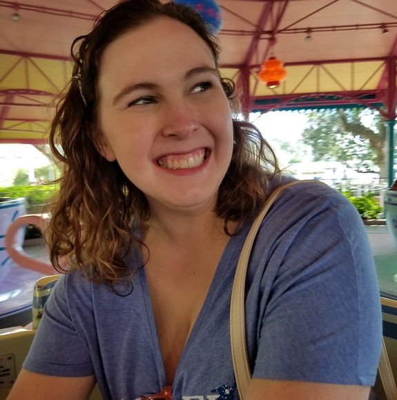 Profile Picture of Sami Hensel (@keloda) on Poshmark