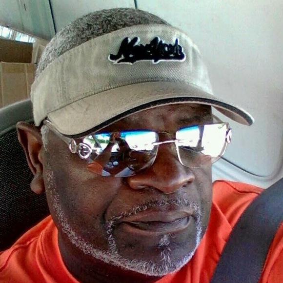 Profile Picture of Reginald giles Giles (@gilesreginald) on Poshmark