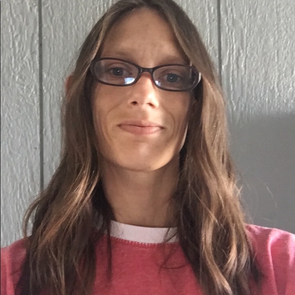 Profile Picture of Cindy Hope (@cindyhope85) on Poshmark