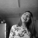 Profile Picture of Yesenia Valladares 💘 (@valenciaamparo89) on Instagram