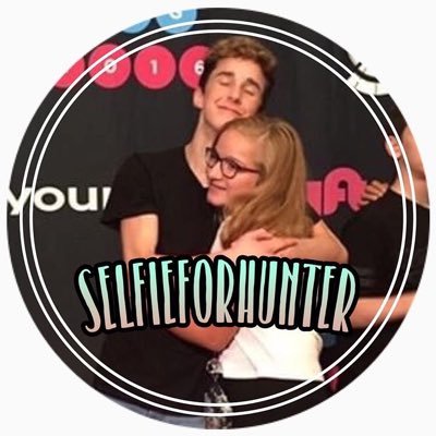 Profile Picture of Shelby Rowland (@Selfieforhunter) on Twitter