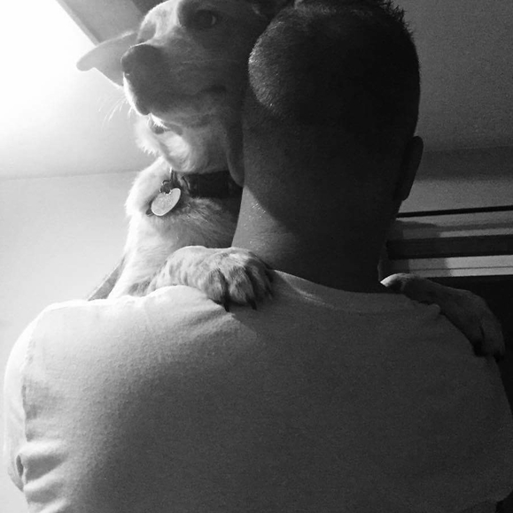 Profile Picture of Andrew Vandermolen (@andrewvandermol) on Poshmark