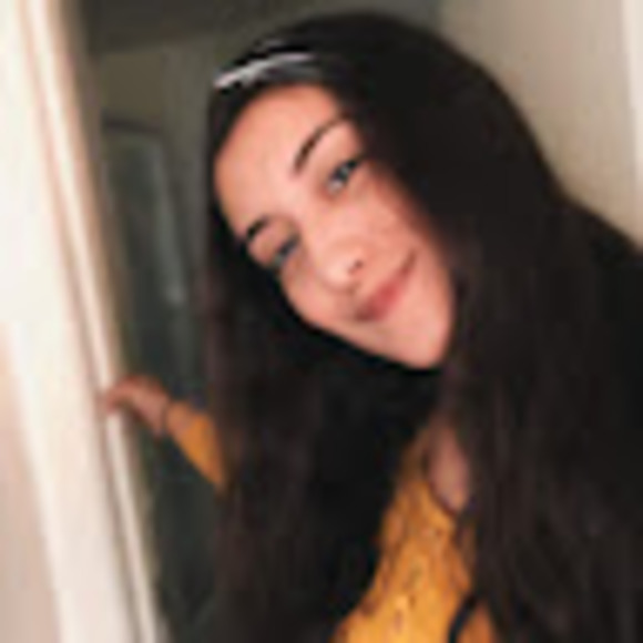 Profile Picture of Jessica Mancera (@jessica_mancera) on Poshmark