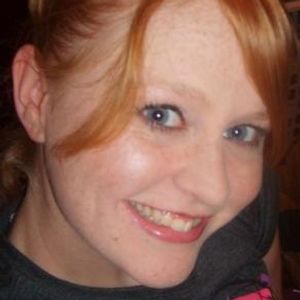 Laura Hammett - Myspace Profile Picture of Laura Hammett (@sweetred21) on Myspace