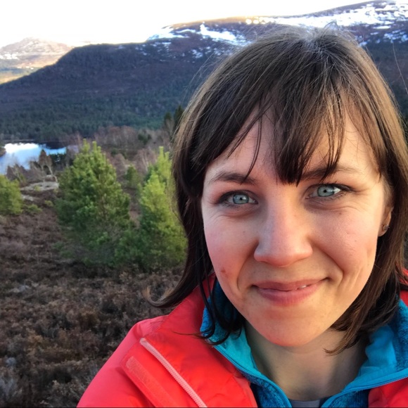 Profile Picture of Abigail Murrish (@abigailm9012) on Poshmark