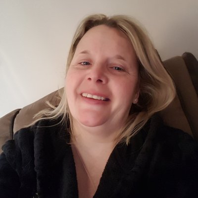 Profile Picture of Lucy Selby (@lucyselby2) on Twitter