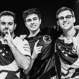 Profile Picture of Luke (@EkuLr6) on Twitter