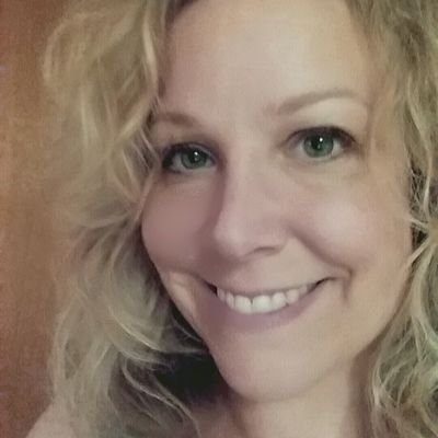 Profile Picture of Kim Engle (@KimKimberengle) on Twitter