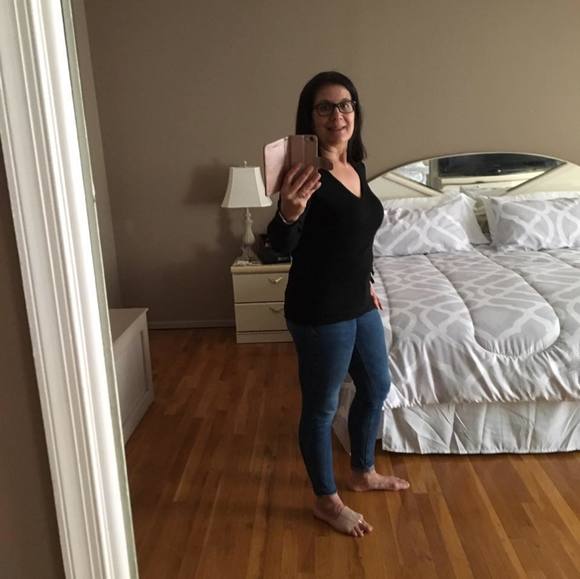 Profile Picture of Debra Bradley brennan (@debtom722) on Poshmark