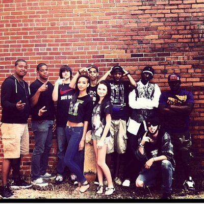 Profile Picture of The FaMILLIa (@ThaFaMILLIa) on Twitter