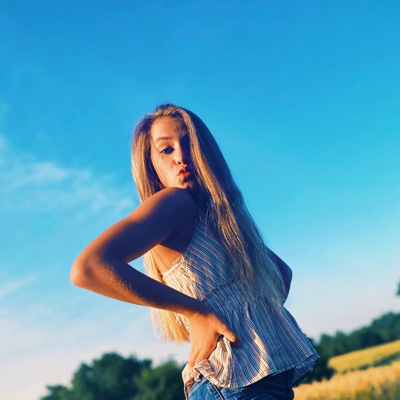 Profile Picture of Ada Allen (@adamae24) on Poshmark