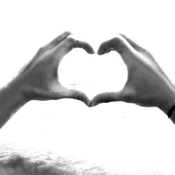 Profile Picture of Michelle Jungclaus (@mrd2323) on Poshmark