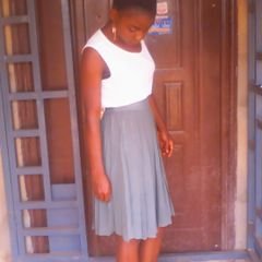 Profile Picture of Estella Thomas (@estelbrightest0) on Twitter