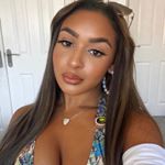Profile Picture of 𝔸𝕄𝔼𝕃𝕀𝔸 𝔹𝕆ℕℕ𝕀ℂ𝕂 🤍 (@ame.ia) on Instagram