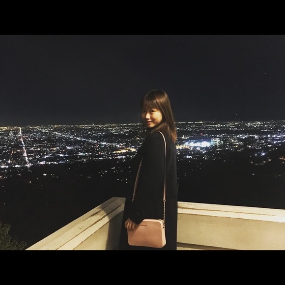 Profile Picture of Grace Liao (@graceliao123) on Poshmark