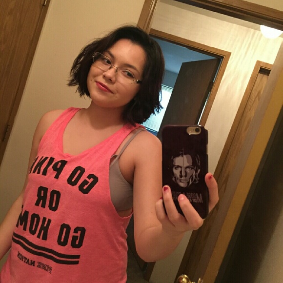 Profile Picture of Alejandra Chaney (@sodamonsster) on Poshmark