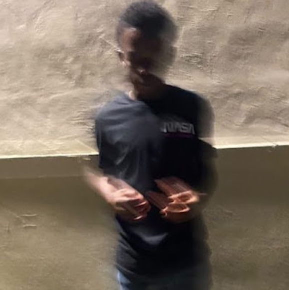 Profile Picture of Darian Royal (@darianmroyal) on Poshmark