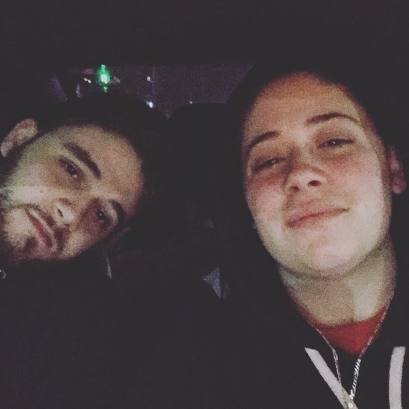 Profile Picture of Danielle Gee (@dannig1991) on Poshmark