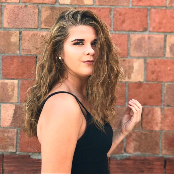 Profile Picture of Brandyce Hubert (@brandyce_hubert) on Poshmark