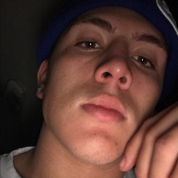 Profile Picture of Julian Zapata (@jjdripp52) on Poshmark