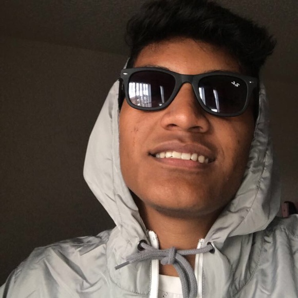 Cristian Beristain - Poshmark Profile Picture of Cristian Beristain (@criss239) on Poshmark