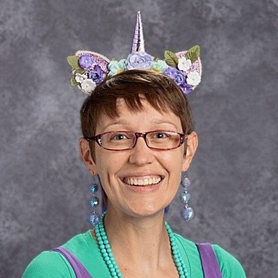 Profile Picture of Katelynn Scott (@LibraryLady726) on Twitter