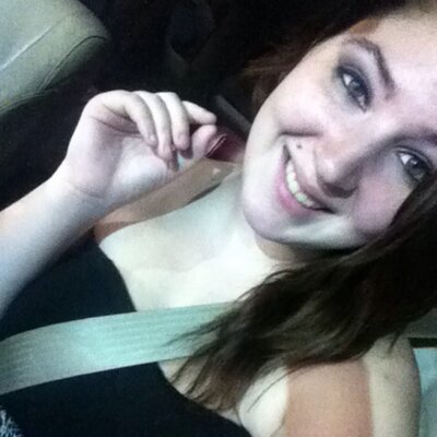 Profile Picture of Savann  ✌️ (@SavannahArcher) on Twitter