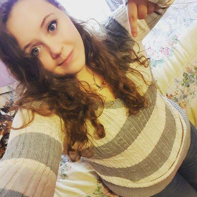 Profile Picture of Laurie Rose Maxwell (@Laurieroseter) on Twitter