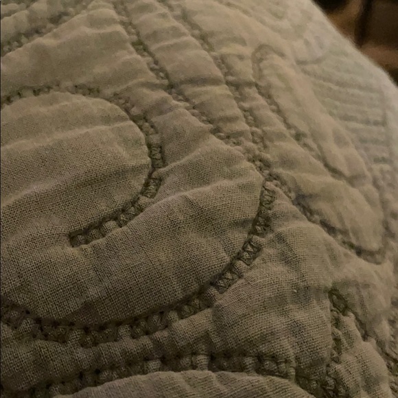 Profile Picture of Derek Kuhn (@kuhndere) on Poshmark