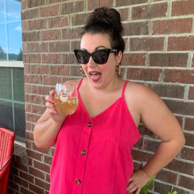 Profile Picture of Kristin Jonakin (@KristinJLife) on Twitter