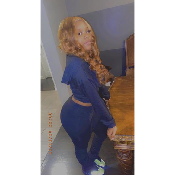 Profile Picture of Shentera Pouncy (@shenterapouncy) on Poshmark