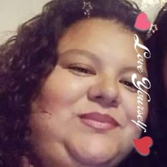 Profile Picture of Gabriela Canez (@kozita1981) on Poshmark