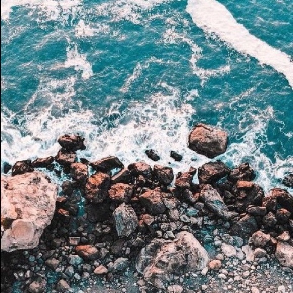 Profile Picture of Kamri Brekeen (@kamri16) on Poshmark