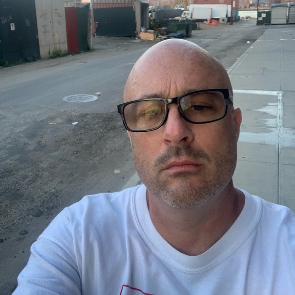 Profile Picture of Chris Browne (@chips666) on Poshmark