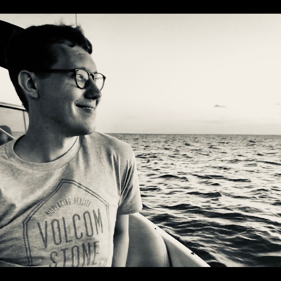 Profile Picture of Glenn Ference (@futureglenn) on Poshmark