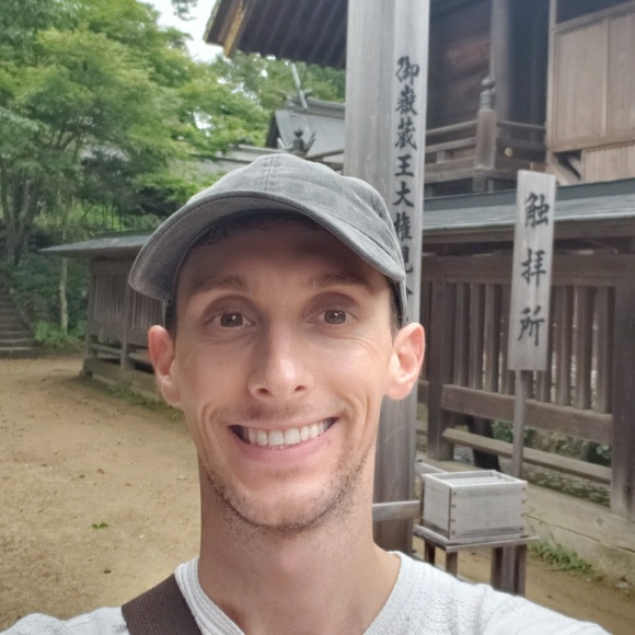 Profile Picture of Michael Loberger (@chortlechuck33) on Poshmark