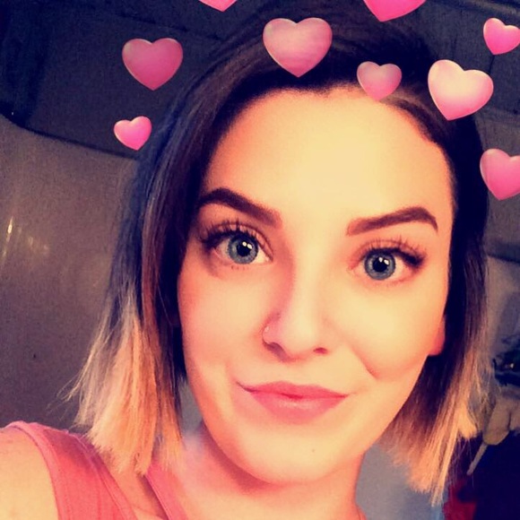 Profile Picture of Jessie Barneycastle (@zachjes1402) on Poshmark