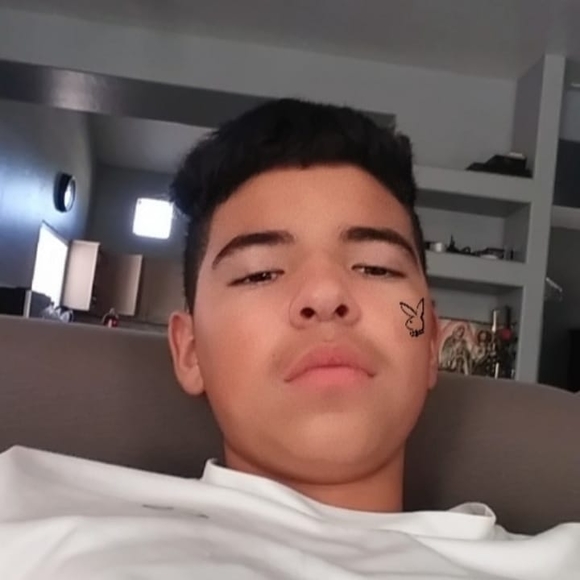 Profile Picture of Adrian Felix (@adrianfelix344) on Poshmark